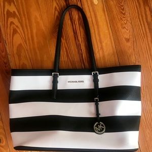 Michael Kors Jet Set Travel Tote
